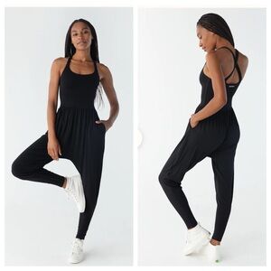 Imbodhi Bōdhi Jumper Minimalist Athleisure Modal Loungewear Midnight Black Small